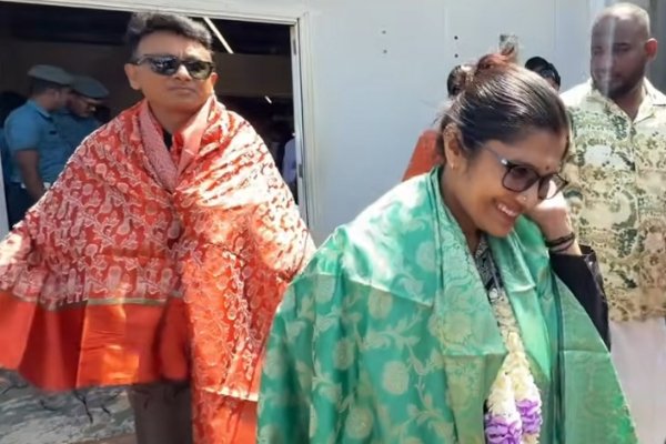 இன்று யாழ் வந்தடைந்த தென்னிந்திய பிரபல பாடகர்கள்