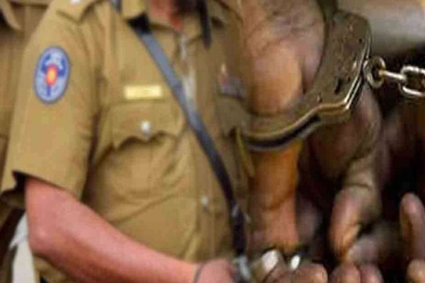 கொழும்பில் மீட்கப்பட்ட கோடிக்கணக்கான பொருள்