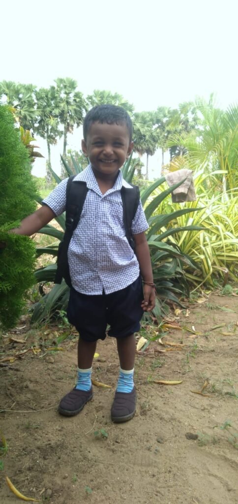 சிறுவனுக்கு நேர்ந்த துயரம்!!