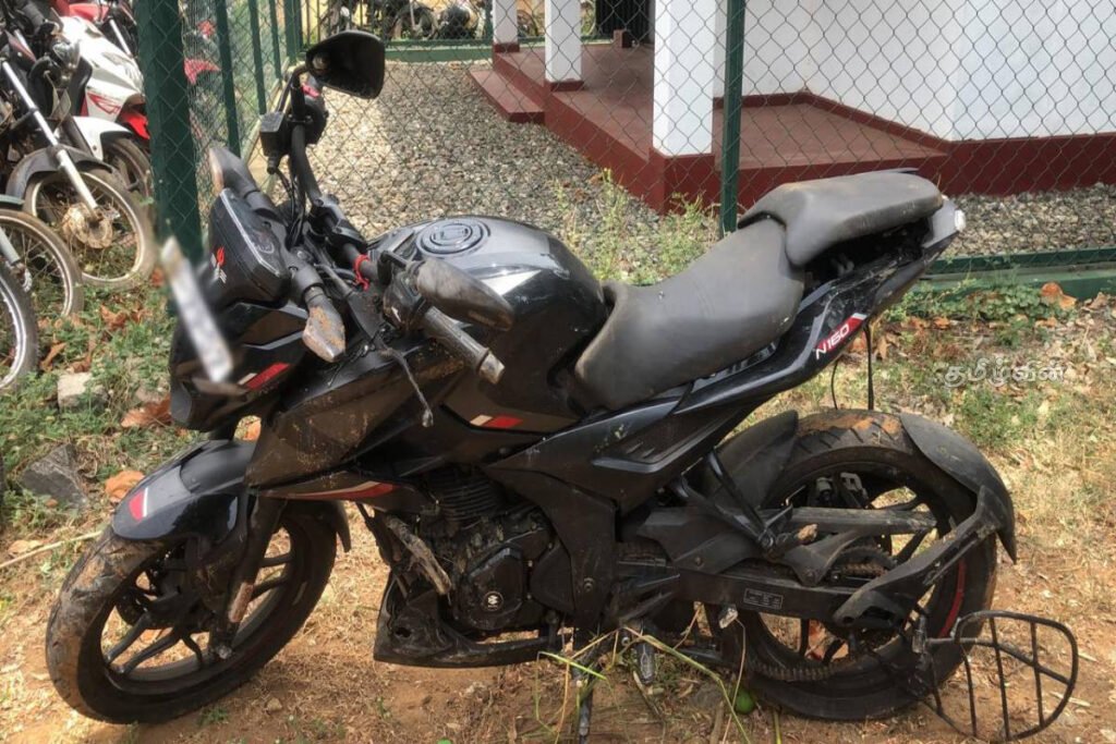 கிளிநொச்சி – உமையாள்புரம் பகுதியில் இடம்பெற்ற விபத்தில் இளைஞன் பலி!!