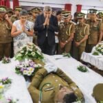 உயிரிழந்த சிறைச்சாலை அதிகாரிகளுக்கு நேரில் அஞ்சலி செலுத்தினார் நீதி அமைச்சர்!!