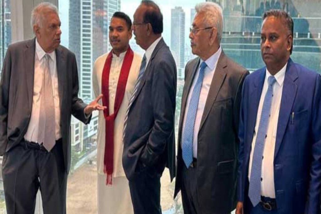 சொகுசு விடுதியில் ஒன்று கூடிய அரசியல்வாதிகள்!!
