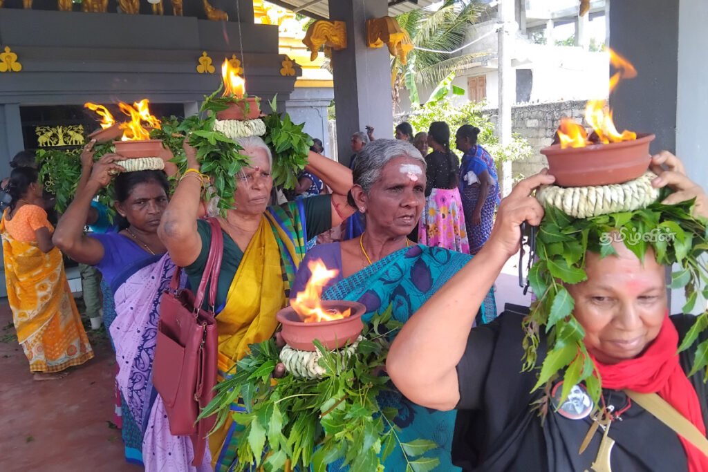 காணாமல் போன உறவுகளுக்காக கிளிநொச்சியில் தீச்சட்டி ஏந்தி போராட்டம்!!